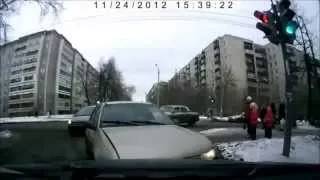 Аварии ДТП и Разборки на Российских дорогах Часть 4 Russian Road Rage Compilation 2013 Part 4 18+