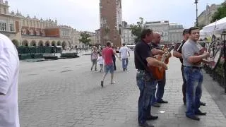 Kapela na Rynku Głównym w Krakowie