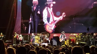 Fleetwood Mac - Go Your Own Way (Live) At The Forum 12/2018