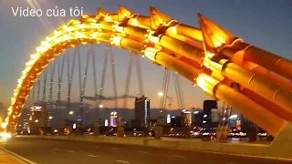 Cầu Rồng Sông Hàn, Đà Nẵng. (Dragon Bridge in Vietnam )