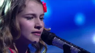 Amazing!!!!!! Two girls 13 years old singing like a goddesses. But... What is the best? Think!!