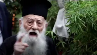 Greek Orthodox priest shouted "Pope, you are a heretic"