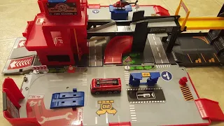 Fast Lane Fire City Playset - Unboxing and Demonstration