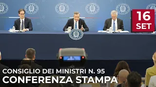 Conferenza stampa del Presidente Draghi con i ministri Franco e Cingolani