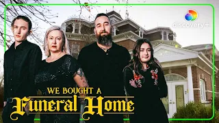 Meet the Blumbergs!  | We Bought a Funeral Home | discovery+