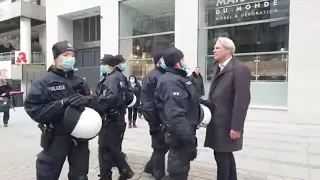 Verhaftung von Heiko Schöning in Hamburg, Deutschland Lockdown Proteste 27 02 2021.