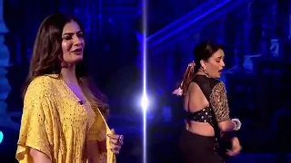 Madhuri & Raveena Tandon Dance cover tip tip barsa pani 😍#dance#super#madhuri#ranveen#tip tip