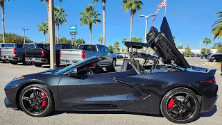 2024 Chevrolet Corvette Stingray Convertible, 3LT, Z51, "Carbon Flash Metallic." English Version