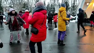 ТАНЦЫ В ПАРКЕ ГОРЬКОГО/РЕТРО ПАРК/ХАРЬКОВ/ЯНВАРЬ 2022💃🕺