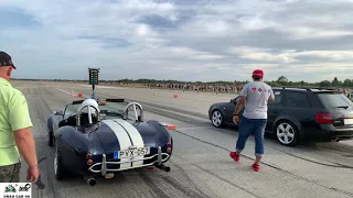 AC Cobra 7.00 V8 vs Audi RS6 drag race 1/4 mile 🚦🚗 - 4K