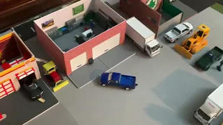 1/64 Scale Greenlight car and truck Diorama! Update #1 V1