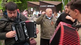 Грянули 9-го мая! Песни и пляски на День Победы в Кузьминках