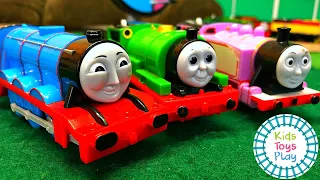 Thomas & Friends Trackmaster World's Strongest Engine Mystery Wheel Races Round 1