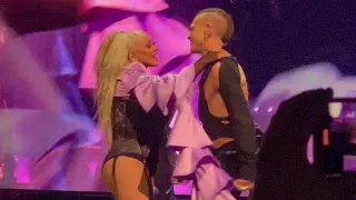 Christina Aguilera & Olly Alexander (Years and Years) - Say Something Live - The O2, London 2022