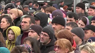 Траурный митинг прошел у мемориала жертвам депортации в Карачаевске