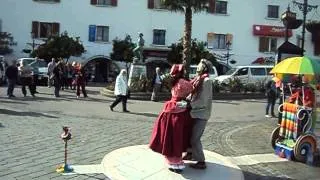 Human Dancing Puppets #Gibraltar