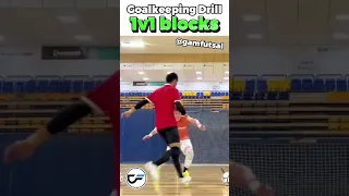 Awesome Futsal goalkeeping training drill for 1v1 blocks