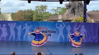 Venezuela danza y tambor en Disney Springs 2021