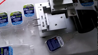 semi auto desktop flat product tamp labeling machine