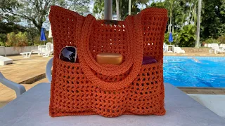 BOLSA DE CROCHÊ COM BOLSOS EXTERNOS por @CrisTelesCroche