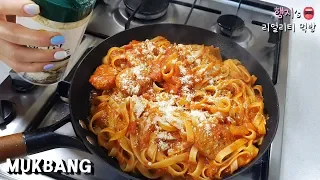 Real Mukbang:) Meat Ball Pasta!! (ft. Pickles) ★ Dessert is Chocolate Pie