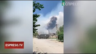 Продовжує палати 🔥 В окупованому Криму детонує склад боєприпасів, евакуюють людей