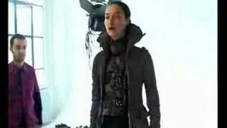 fashiontv | FTV.com - DESIGNER AT WORK - ANTONIO MARRAS FEM AH 2003/2004