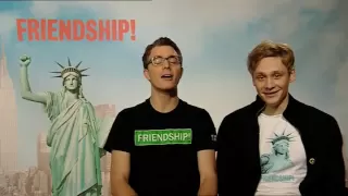 FRIENDSHIP! - Englisch-Kurs mit Matthias Schweighöfer & Friedrich Mücke