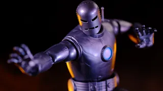 Marvel Legends Model 1 (First Appearance) Iron Man Review !!!! Daaaaang!