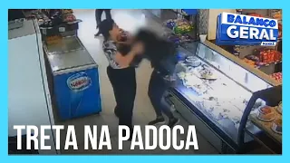 Cliente reclama de comida e vai para cima de funcionários de padaria em SP