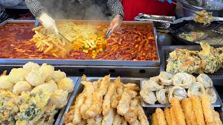 Best Korean Street Food "Tteokbokki" How to make it Seoul No.1