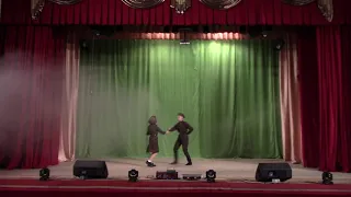 Танец "Военный вальс"  Максим Гарапшин и Екатерина Александрина.