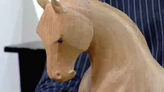 Tallado en madera de caballo - HogarTv producido por Juan Gonzalo Angel Restrepo