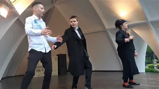 ТЫ НЕ МОЯ, ТЫ ЖЕНЩИНА ЧУЖАЯ!🕺💃💗/ТАНЦЫ В ПАРКЕ ГОРЬКОГО ХАРЬКОВ ИЮНЬ 2021