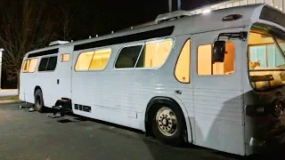 Amazing Old Greyhound Bus Turned Into A Tiny House| Lovely Tiny House