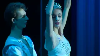 Olga Smirnova & Semyon Chudin - 'Diamonds' Pas de Deux