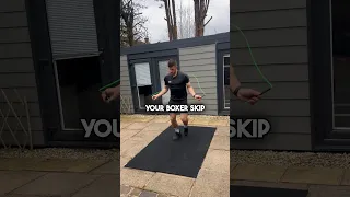 🤔DOES YOUR BOXER SKIP LOOK LIKE THIS? 🥊 #boxing #skippingrope #ropeskipping #jumprope #jumpingrope