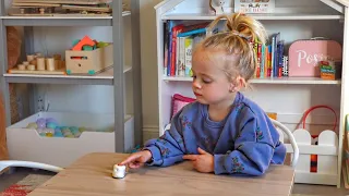 HIDDEN CAMERA CATCHES 2 YEAR OLD POSIE DURING HILARIOUS DON'T EAT IT CHALLENGE