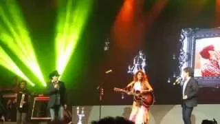 SHOW PAULA FERNANDES ESPAÇO DAS AMÉRICAS PEGANDO LAGRIMAS