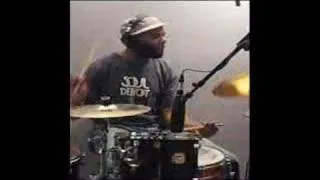 Daru Jones DRUM Freestyle in the studio Raw pt3 '07