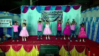 Cute dance on "I like the Flowers" by L.K.G Kids of Akshay Play Home | Annual Day 2020