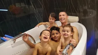 momentos divertidos de Cristiano Ronaldo en familia