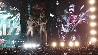 Kiss at Donington Download Festival 10/06/22 Rock & Roll all nite , party every day.