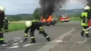 Feuerwehreinsatz mit Explosion