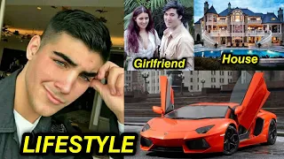 Akshay Kumar Son Aarav Kumar Lifestyle, Girlfriend, House, Cars, Family, Net Worth & Biography