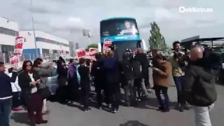 El Tramabús llega a la Audiencia Nacional acompañado de gritos de "la Esperanza a prisión"