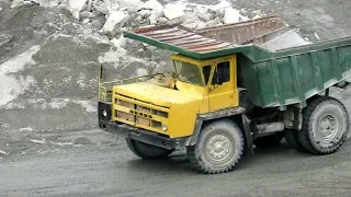 БЕЛАЗ в движении, спуск и подъем из карьера, BelAZ-7522