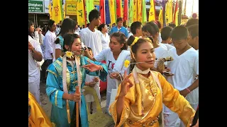 Keliaujame į Tailandą. "Thai Vegetarian Festival" likome šokiruoti. (9 serija)