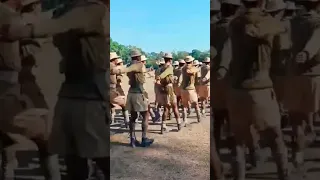 patli kamariya teri|Funny parade|army drill
