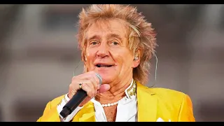 Rod Stewart hits back at Elvis Costello after he slammed Jubilee performance